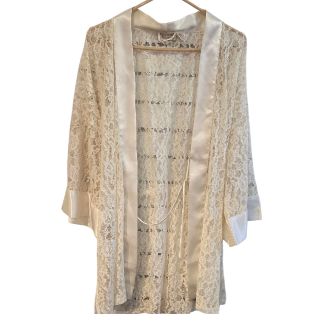 Victoria's Secret Vintage Gold Label Elegant Cream Lace Robe Satin Feminine O/S - Picture 3 of 5